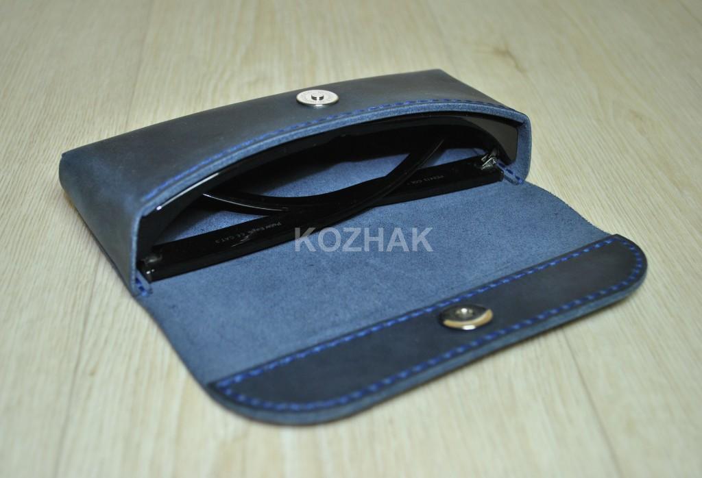 Футляр для сонцезахисних окулярів з темно-синьої шкіри
