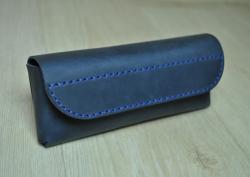 Футляр для сонцезахисних окулярів з темно-синьої шкіри