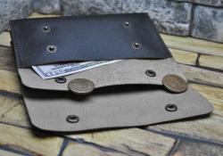 Місткий шкіряний гаманець ручної роботи