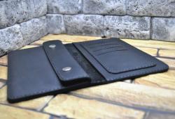 Стильний чорний гаманець з натуральної шкіри